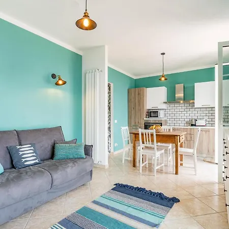 1 Bedroom Cozy In